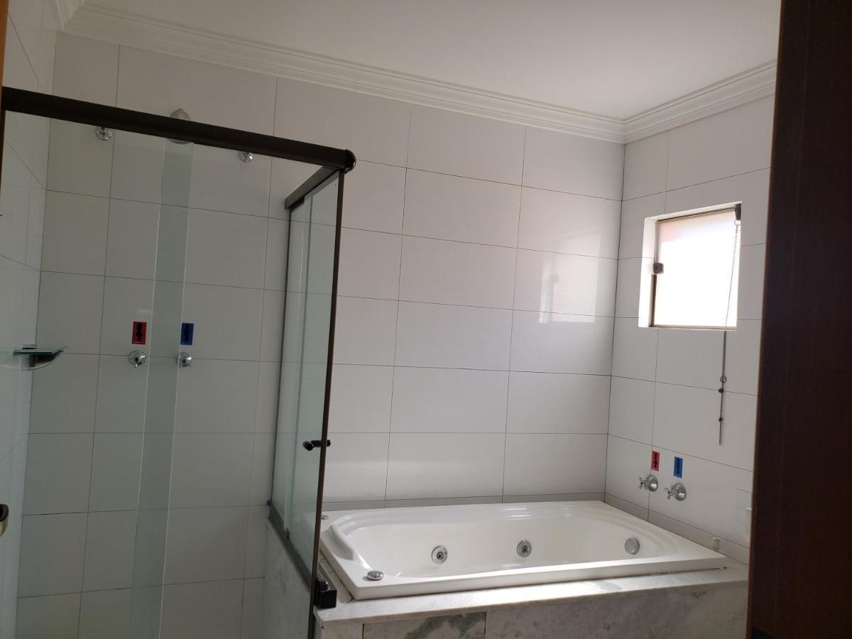 ורז'יניה Grand Enio Hotel E Cantina מראה חיצוני תמונה